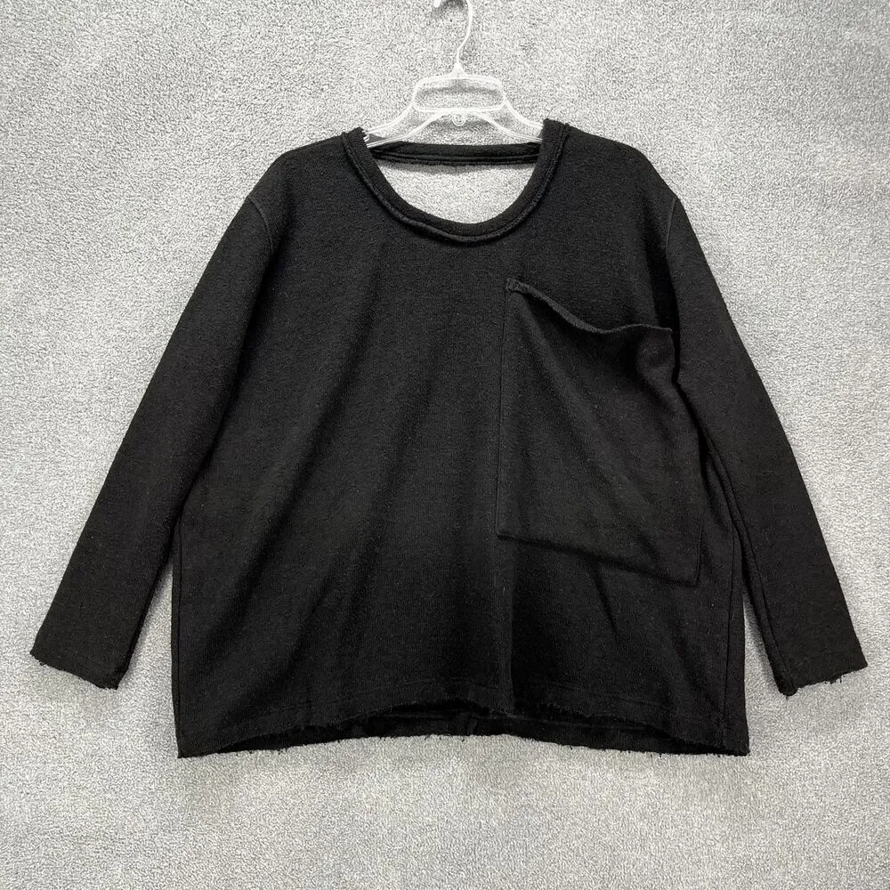 FP BEACH Sweater Womens XS Black Oversized key hole back‎ Free People pocket
